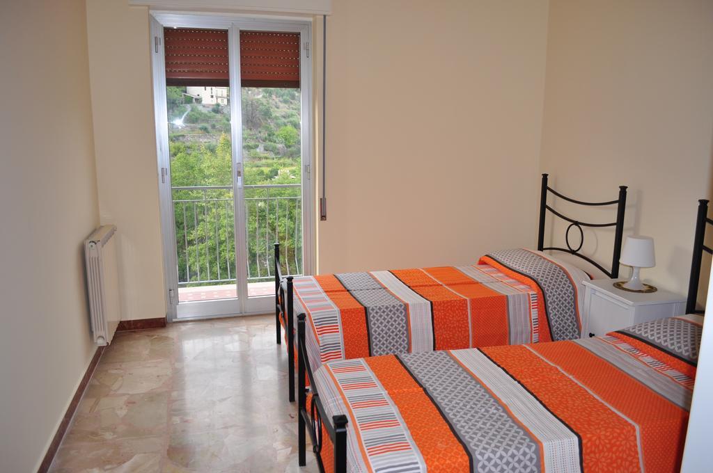 Casa Catena Francavilla di Sicilia Habitación foto